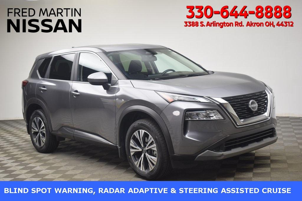 2023 Nissan Rogue SV's photo