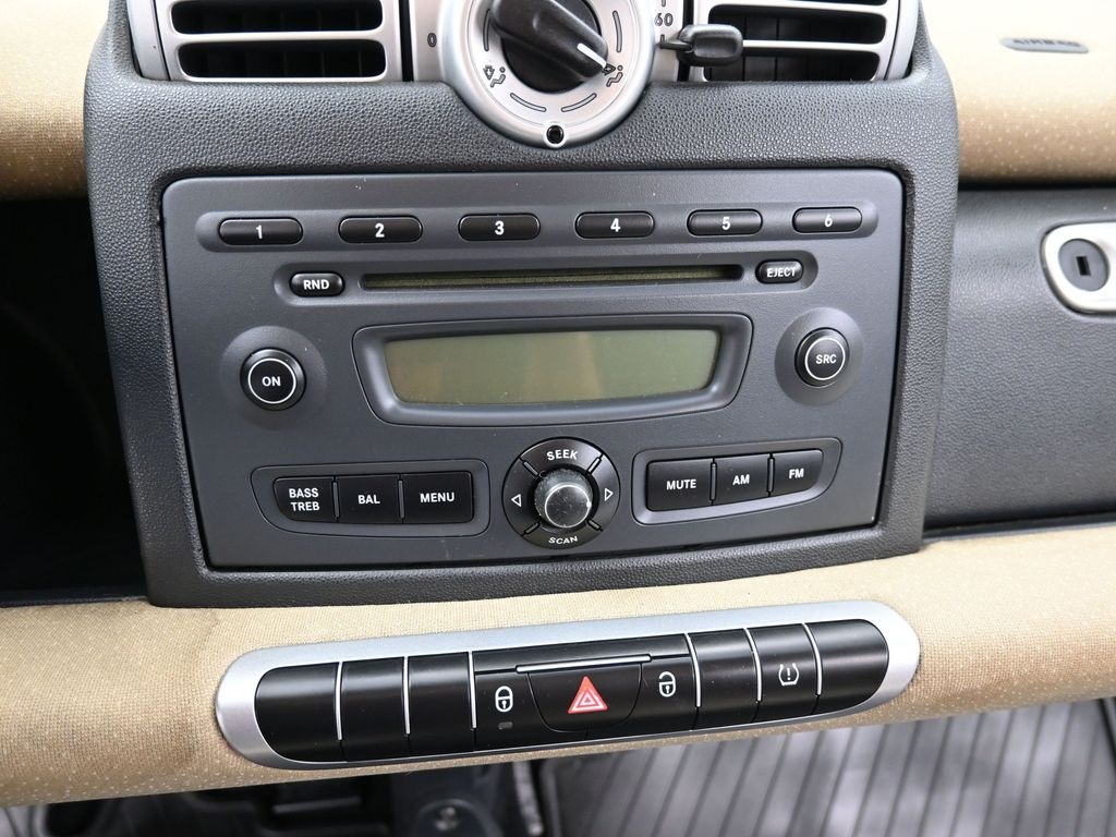 2009 Smart Fortwo photo 14