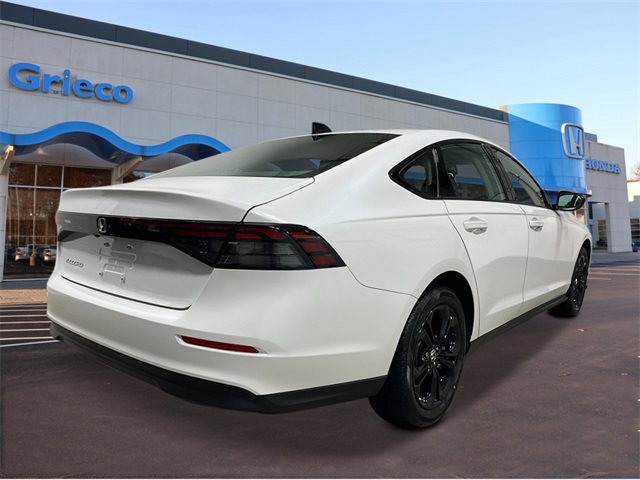 2025 Honda Accord SE photo 5