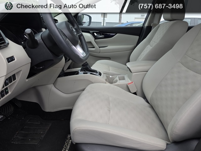 2020 Nissan Rogue Sport SV photo 9