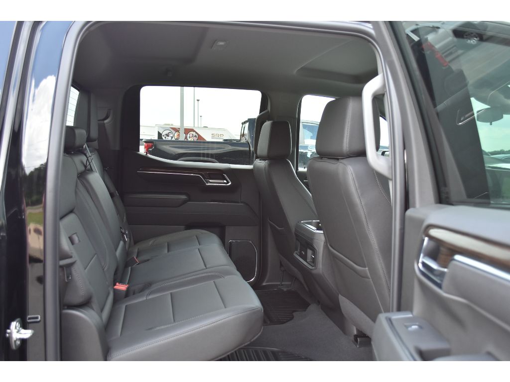 2025 Chevrolet Silverado 1500 RST photo 14