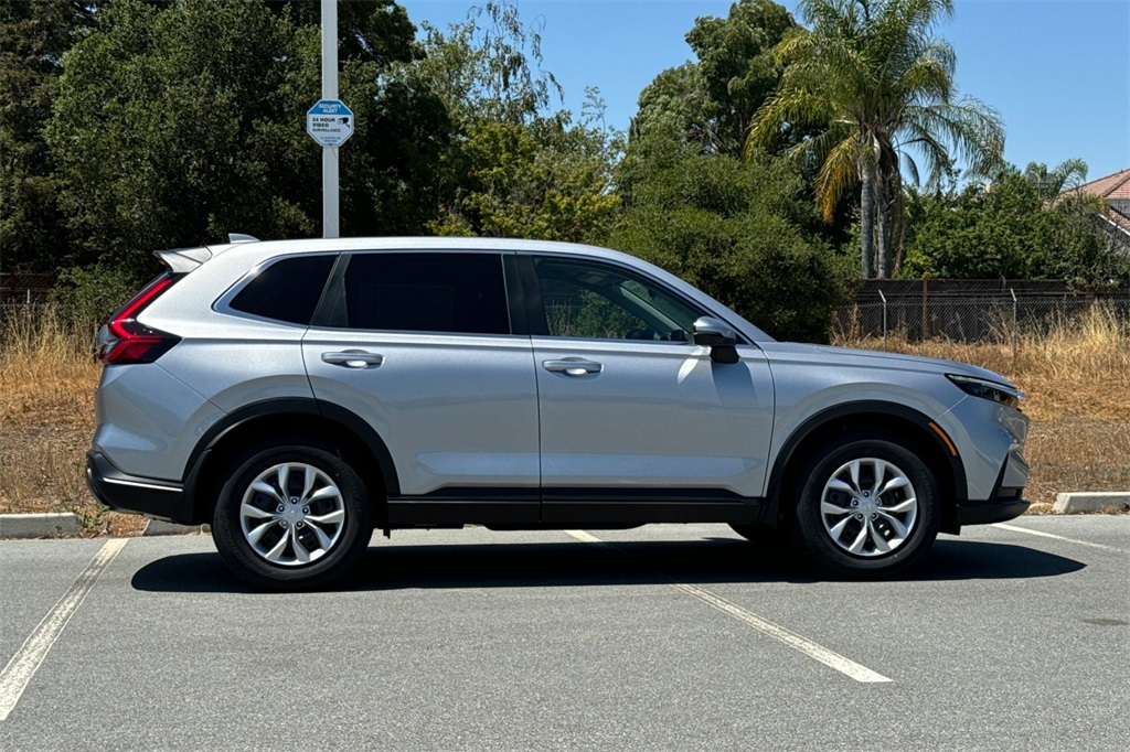 2026 Honda CR-V LX photo 2