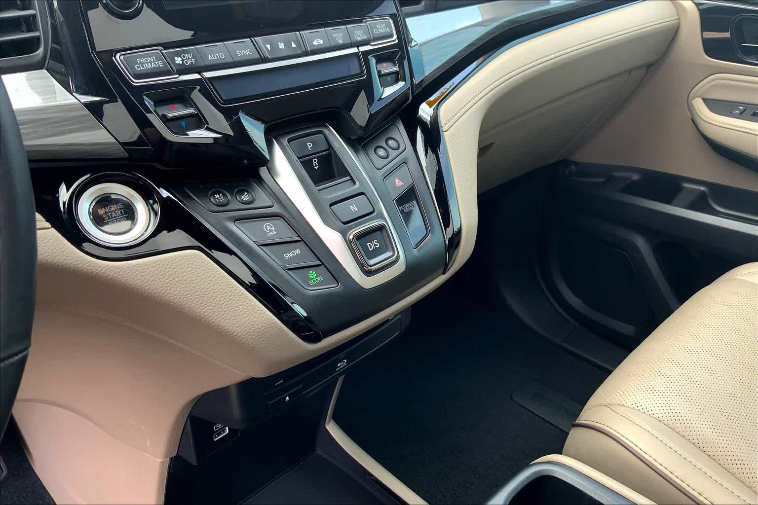 2022 Honda Odyssey Elite photo 14