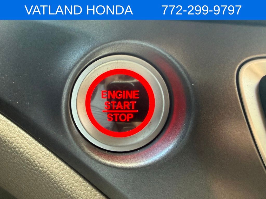 2019 Honda Ridgeline RTL-T photo 17