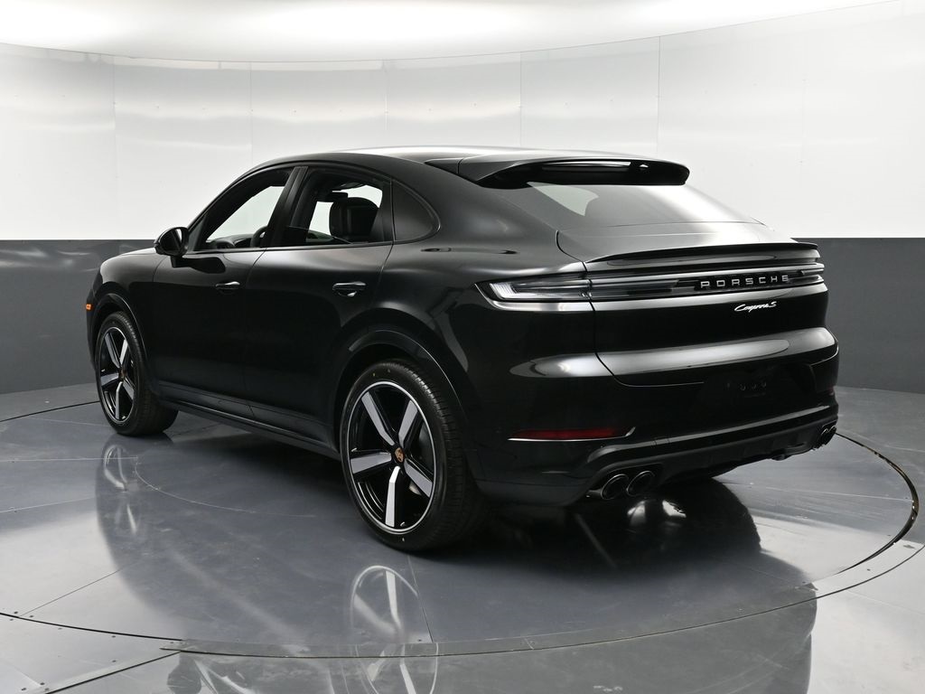 2026 Porsche Cayenne S Coupe photo 2