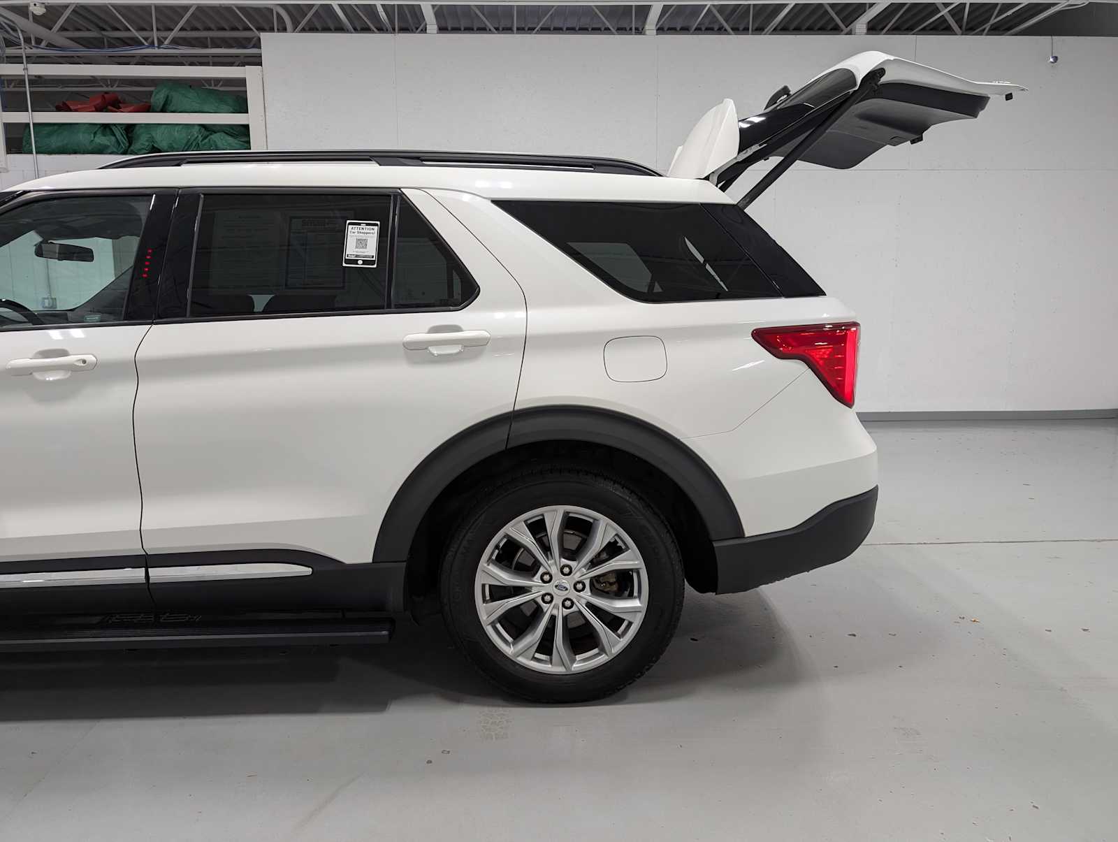 2020 Ford Explorer XLT photo 8