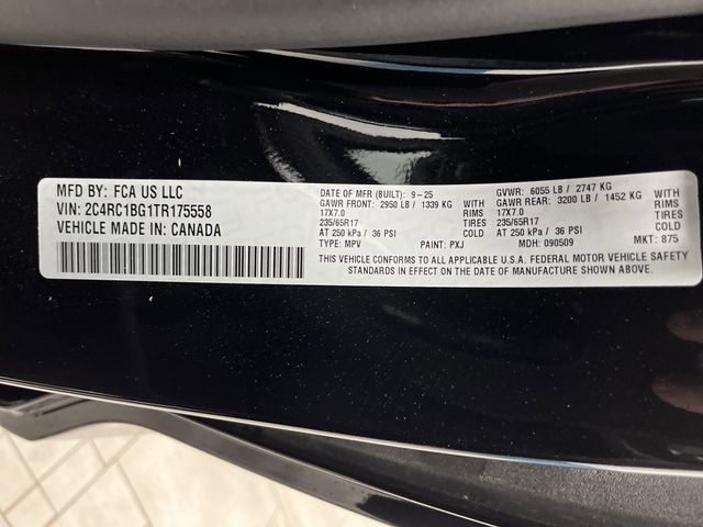 2026 Chrysler Pacifica photo 32