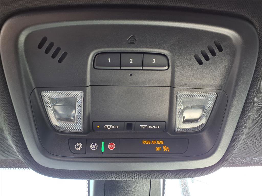 2023 Chevrolet Traverse Cloth photo 15