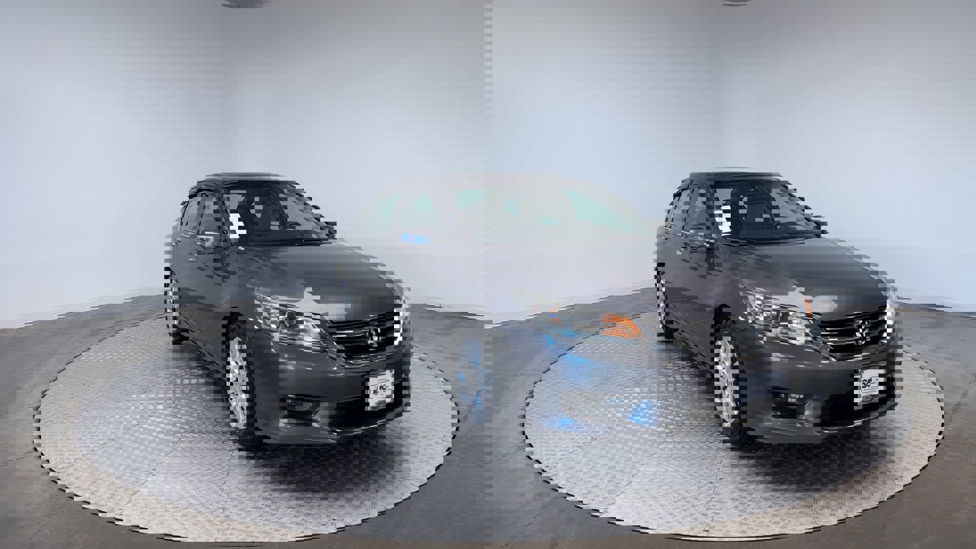 1HGCR2F88FA191831