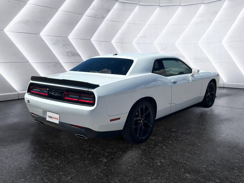 2022 Dodge Challenger GT photo 4