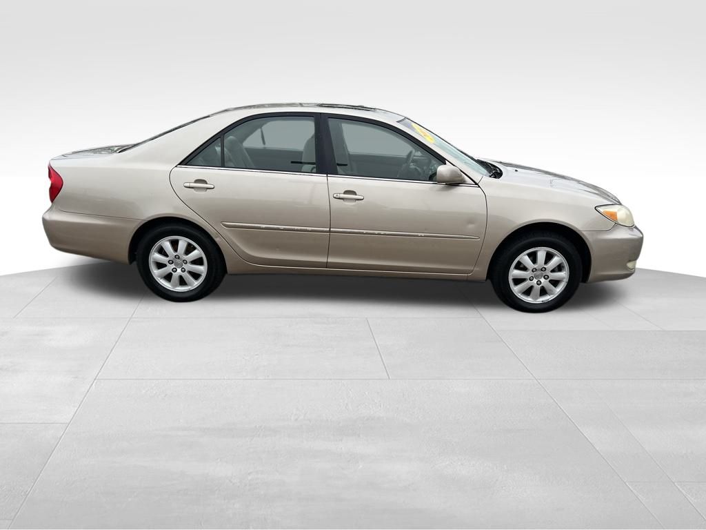 2004 Toyota Camry LE photo 6