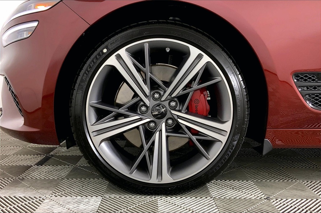 2025 Genesis G70 3.3T Sport Prestige photo 8