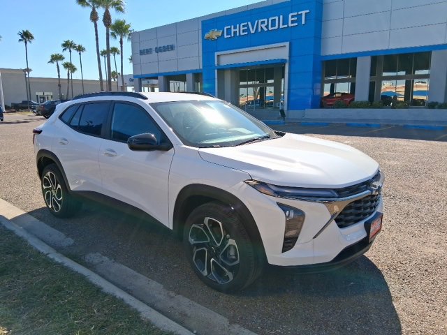 2026 Chevrolet Trax RS's photo