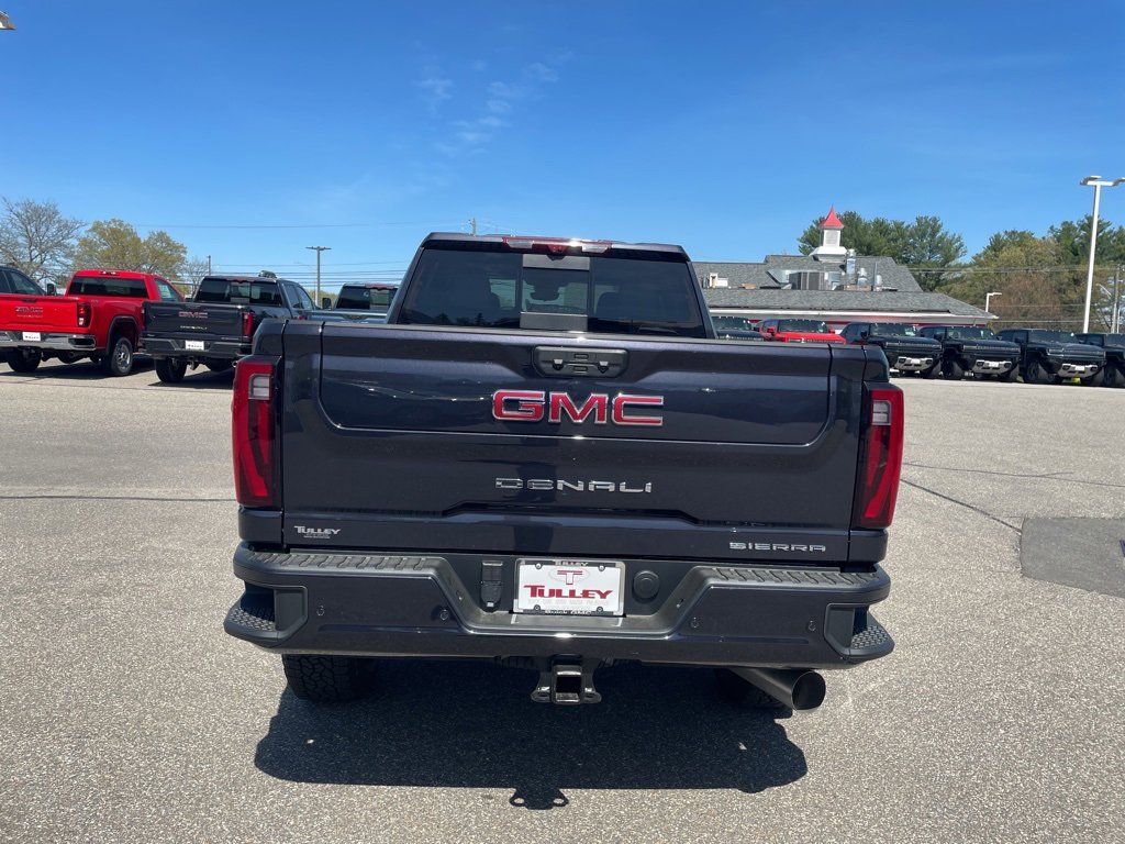 2025 Gmc Sierra HD Denali photo 4