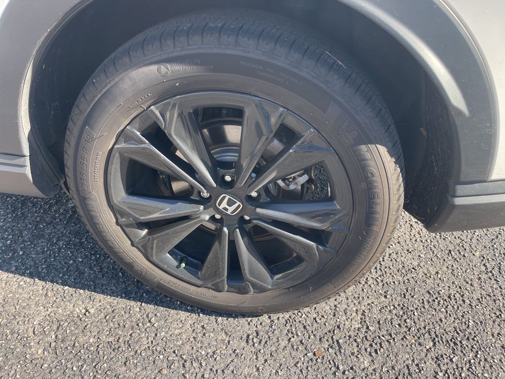 2024 Honda CR-V Hybrid Sport Touring photo 2