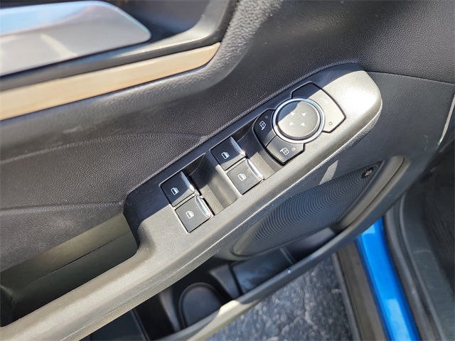 2021 Ford Escape Titanium Hybrid photo 14