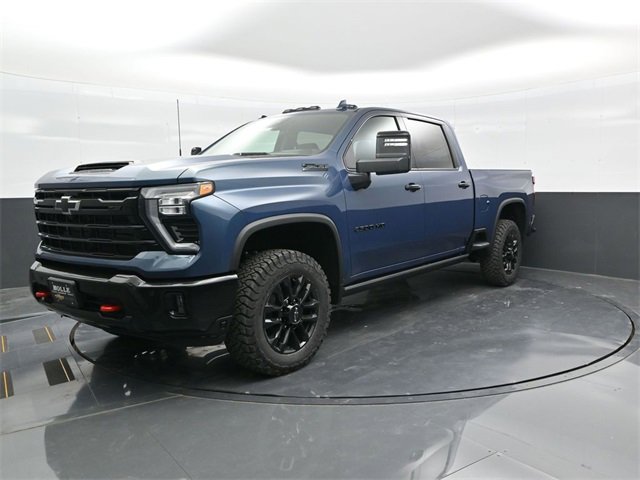 2026 Chevrolet Silverado 2500HD LTZ photo 2