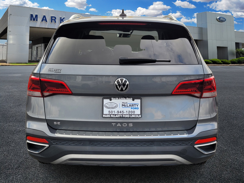 2022 Volkswagen Taos SE photo 3