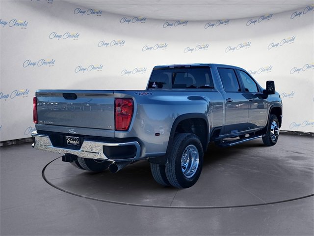 2026 Chevrolet Silverado 3500HD LT photo 5
