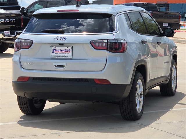 2025 Jeep Compass Sport photo 8