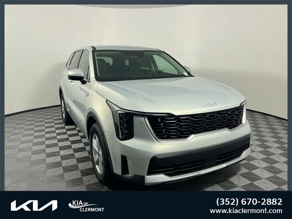 2026 Kia Sorento LX's photo