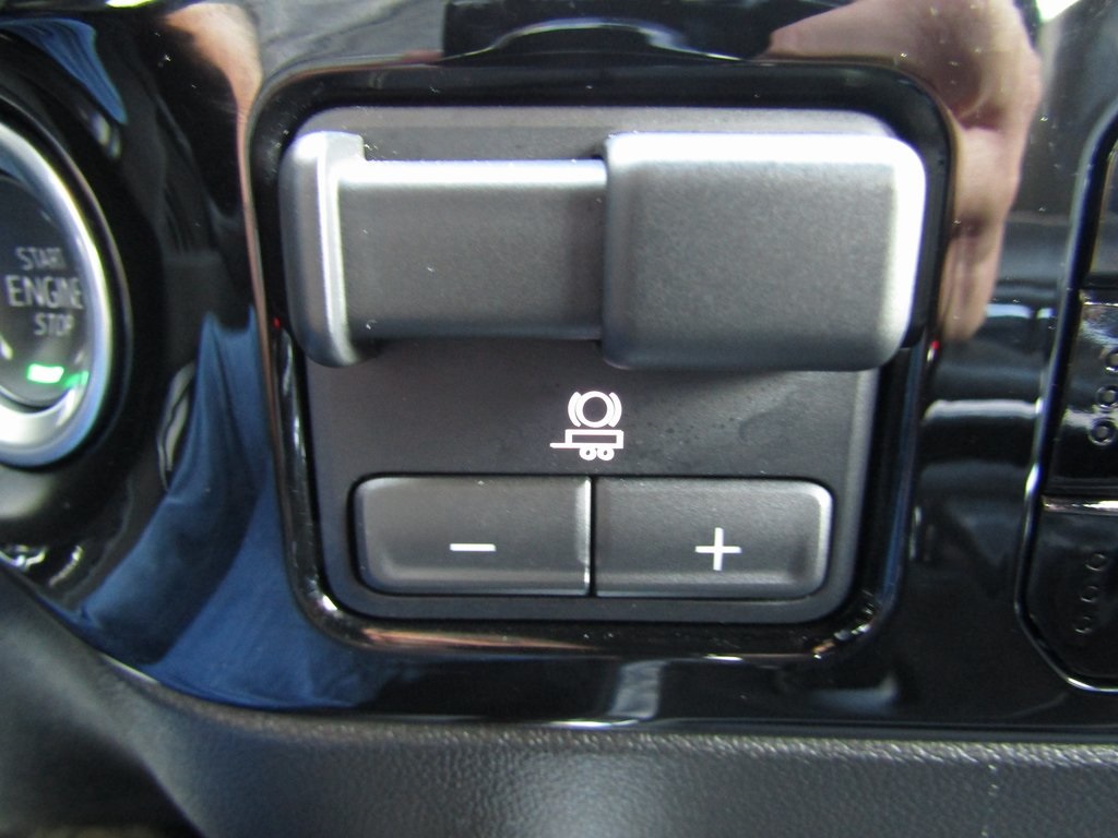 2024 Chevrolet Silverado 1500 High Country photo 27