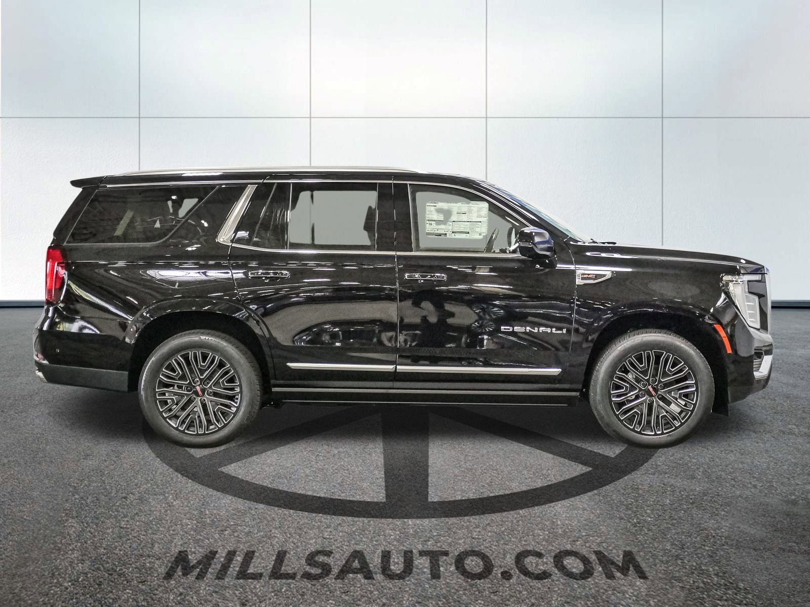 2025 Gmc Yukon Denali photo 8