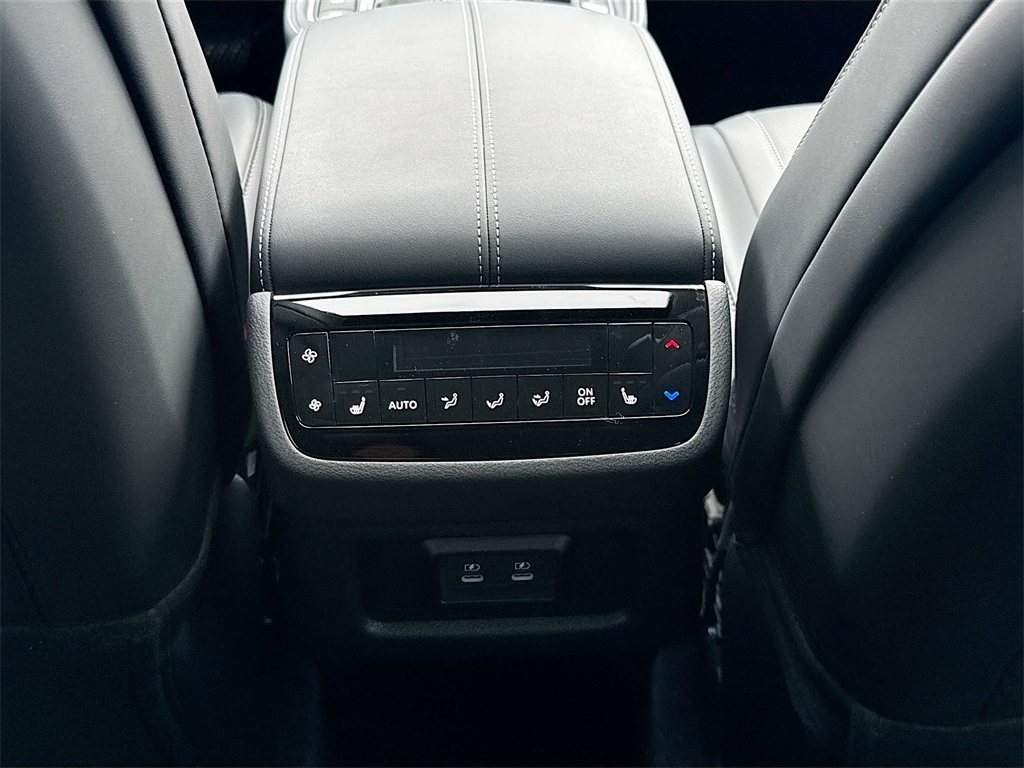 2026 Infiniti QX60 Luxe photo 25