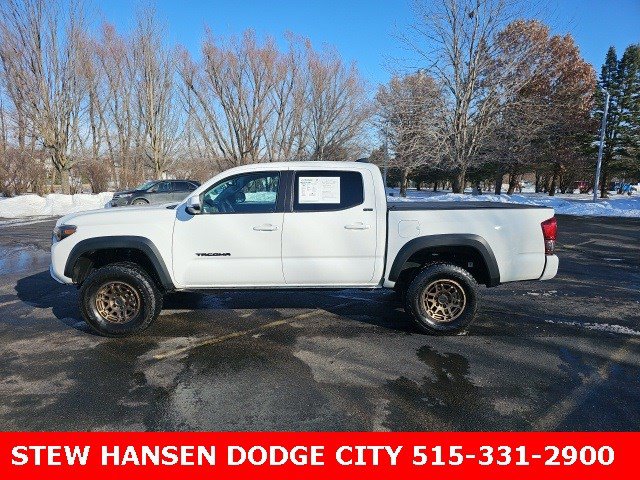 2023 Toyota Tacoma Trail's photo