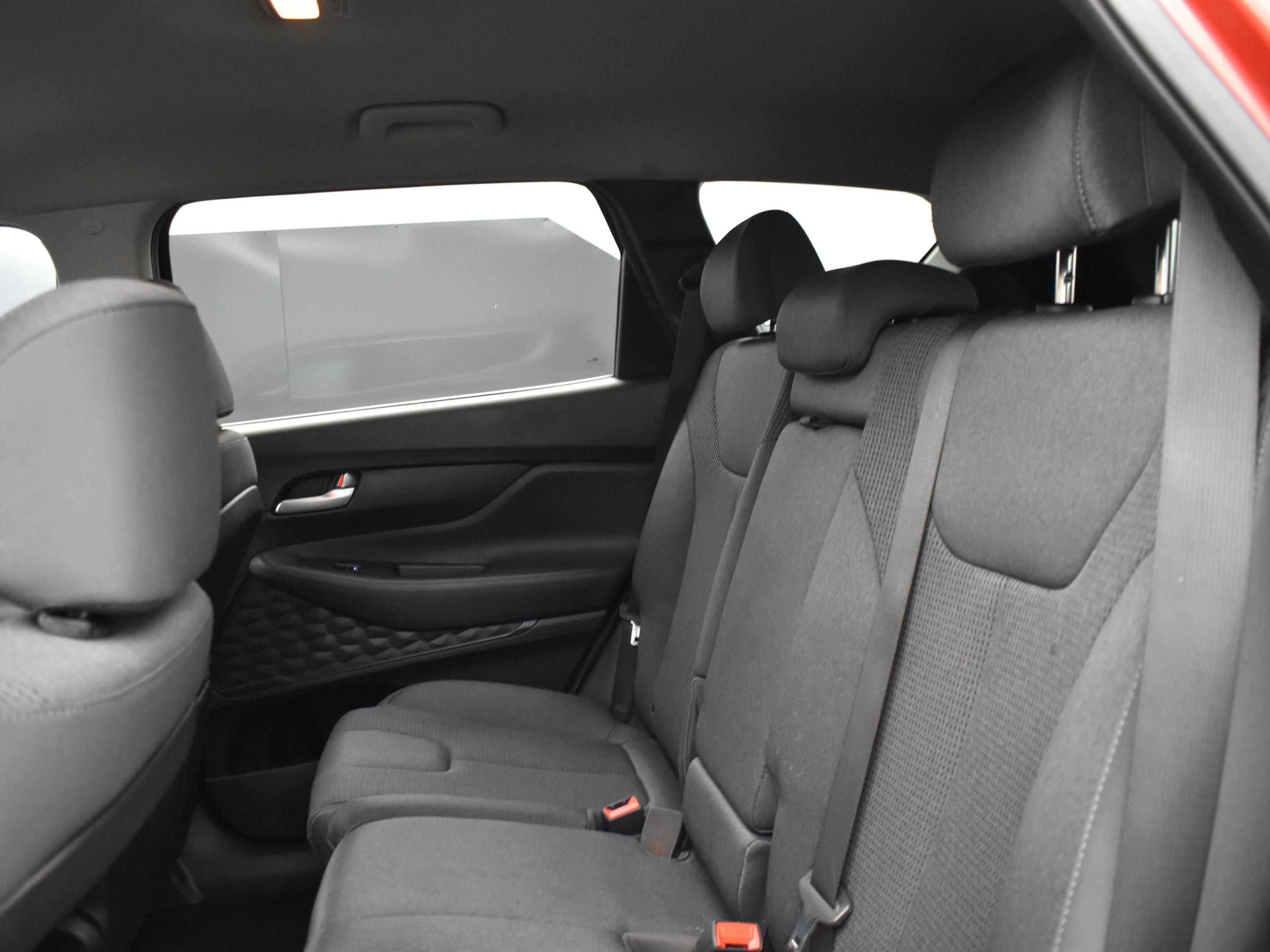 2020 Hyundai Santa Fe SEL photo 8