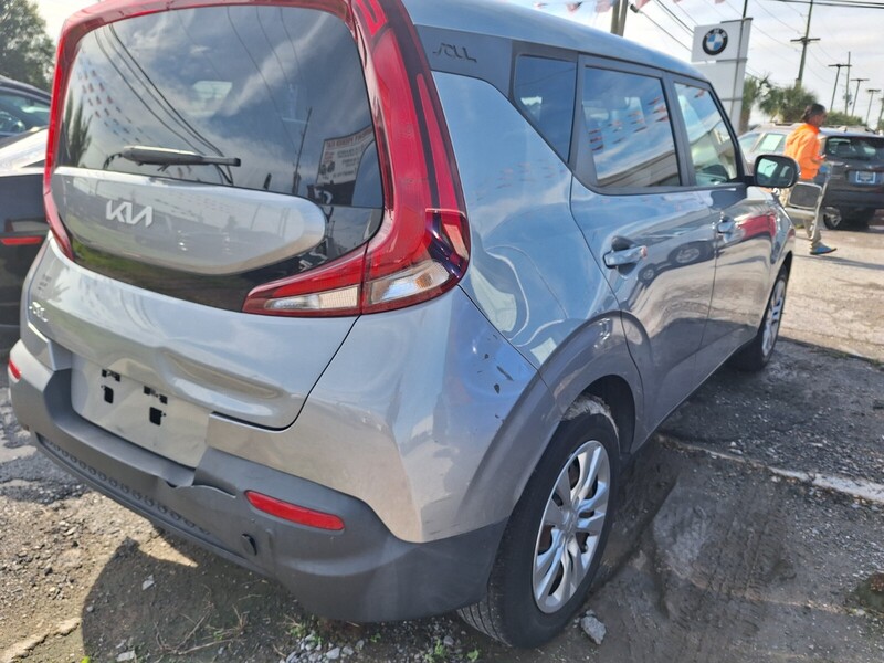 2022 Kia Soul LX photo 4