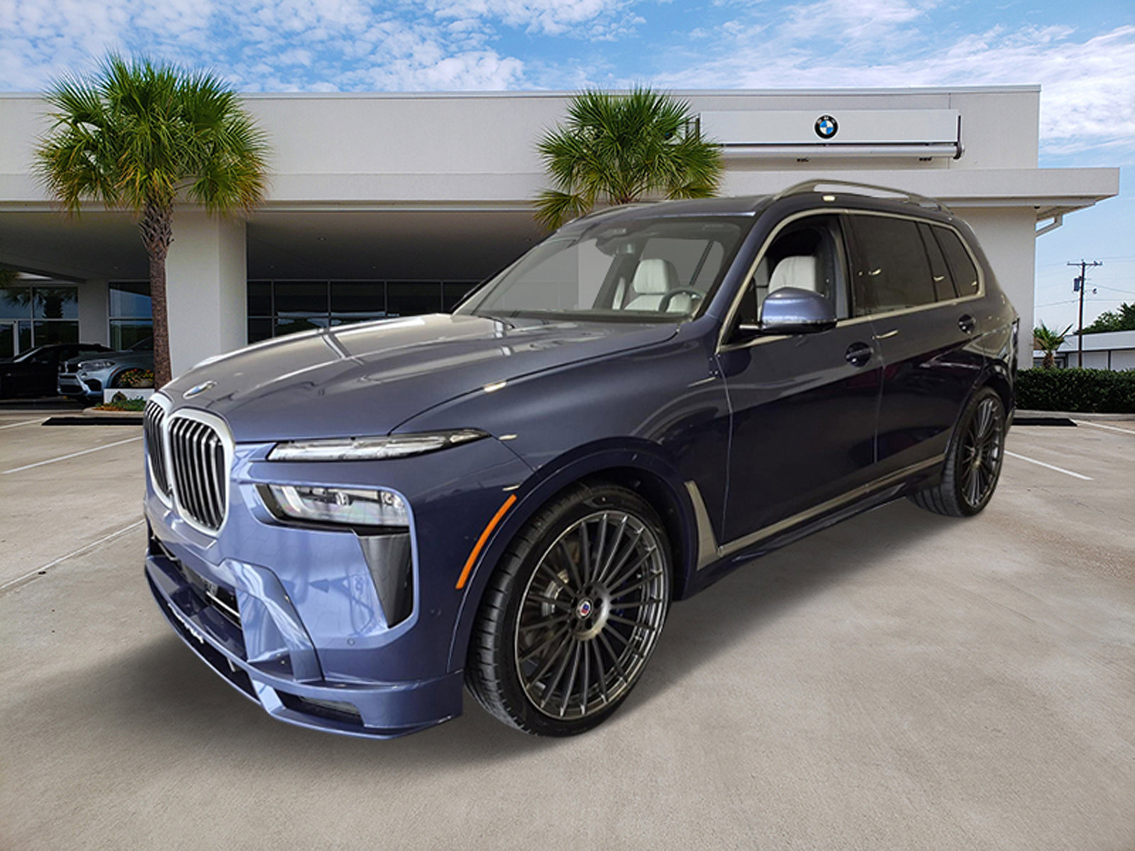 2026 BMW X7 ALPINA XB7's photo