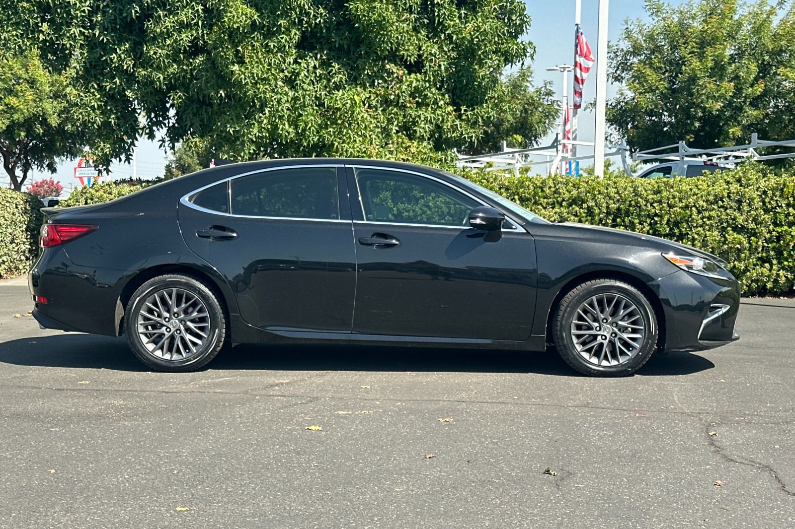 2018 Lexus ES 350 photo 3