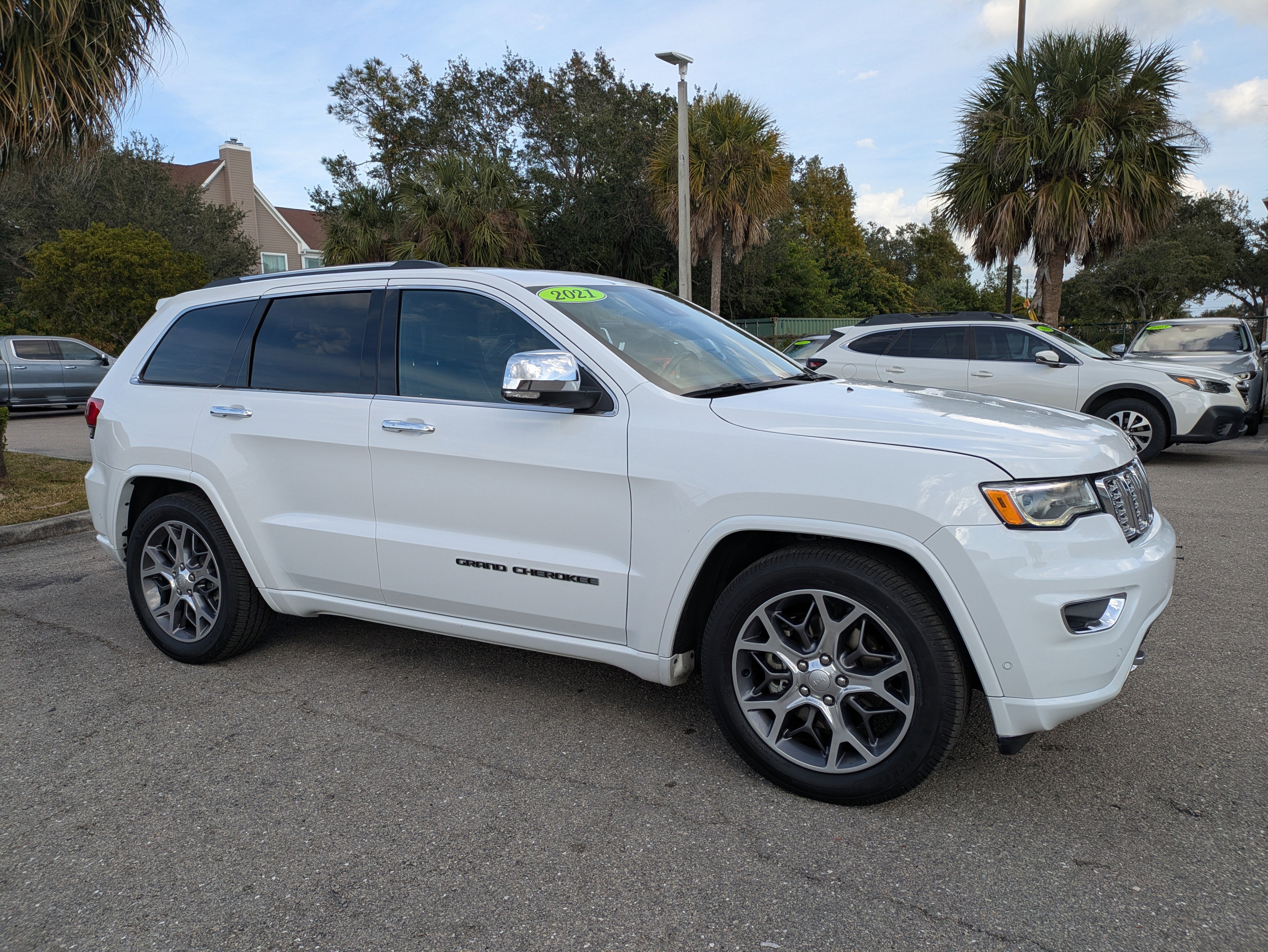 2021 Jeep Grand Cherokee Overland's photo