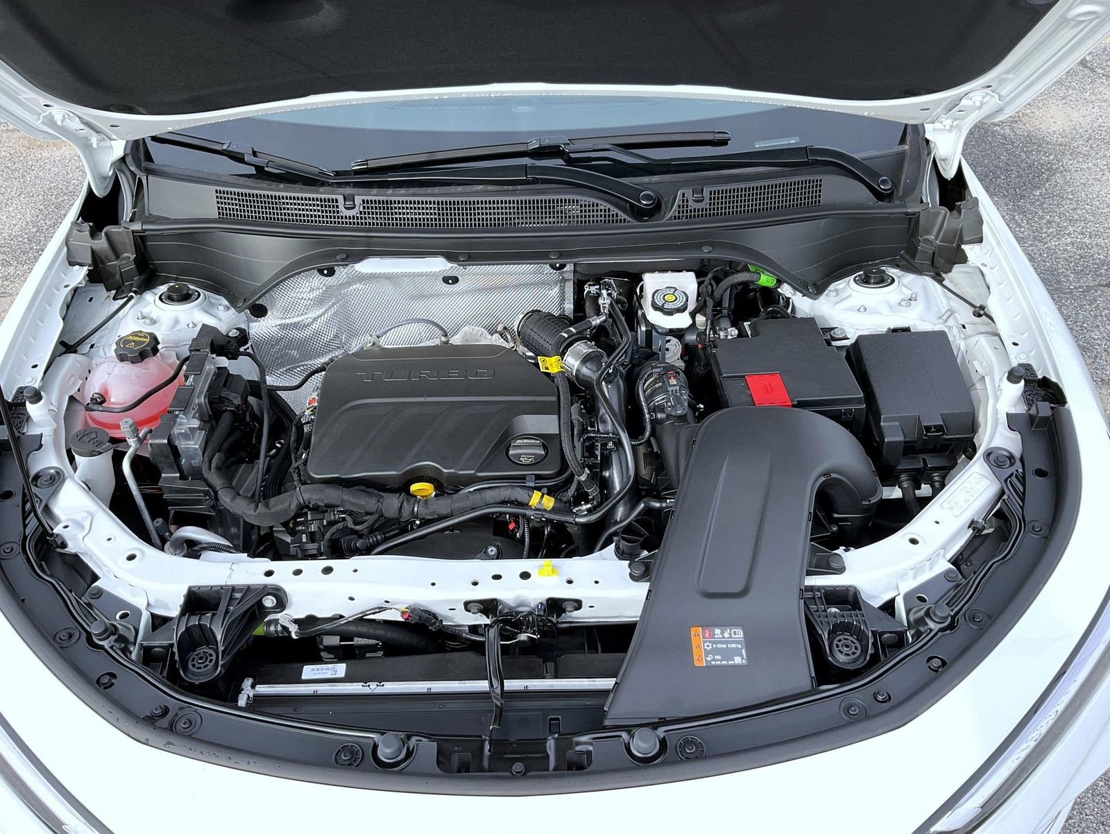 2025 Buick Envista ST photo 24