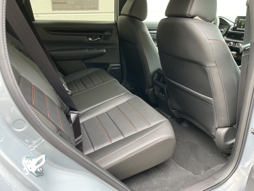 2026 Honda CR-V Hybrid Sport-L photo 7