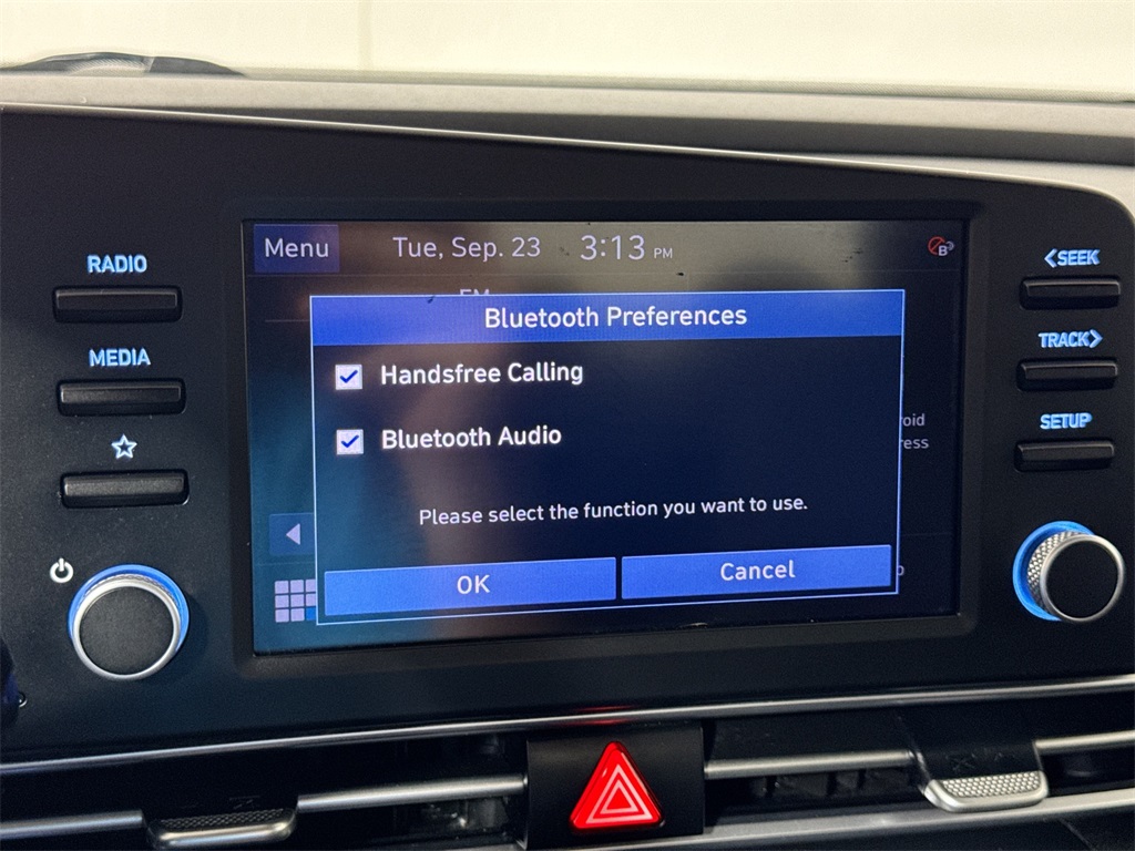 2022 Hyundai Elantra SEL photo 26