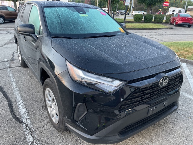 2024 Toyota RAV4 LE photo 2