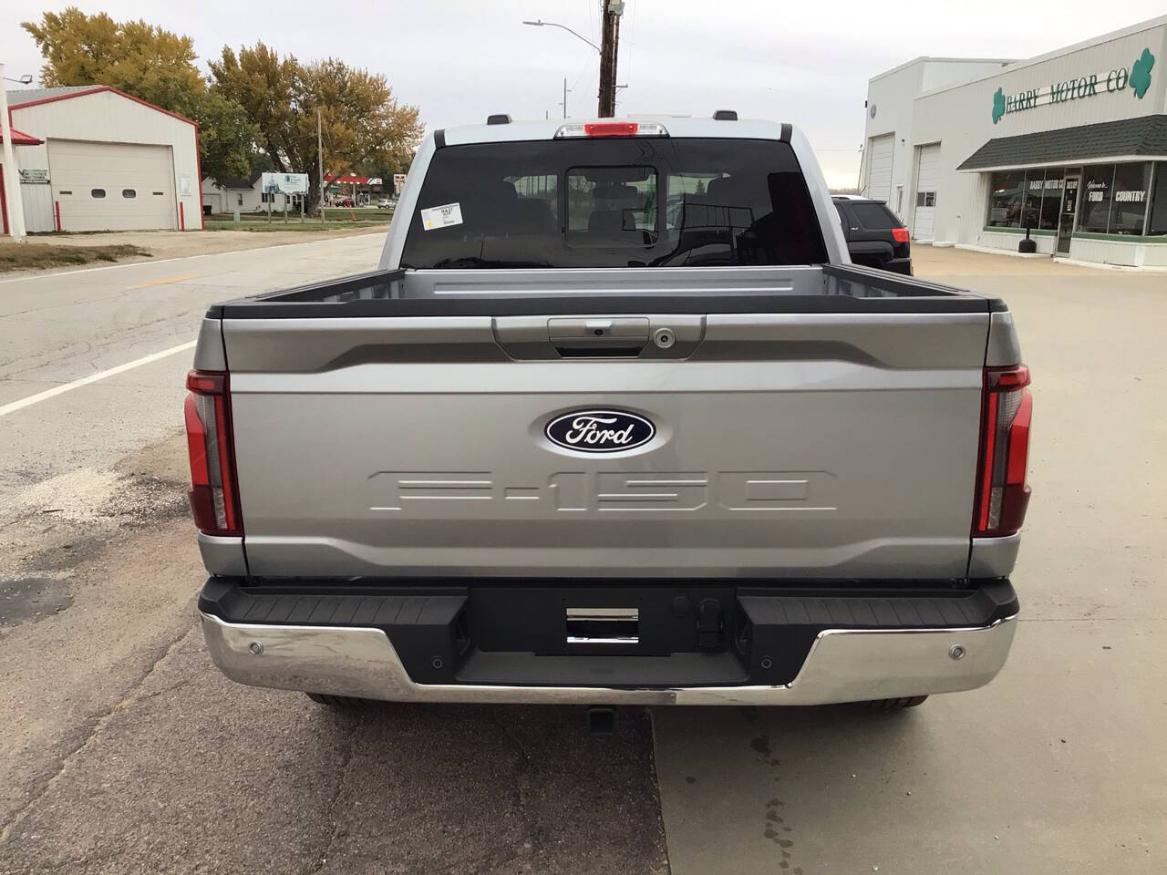 2025 Ford F-150 Lariat photo 4