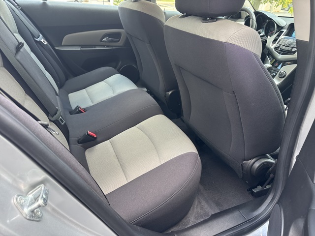 2012 Chevrolet Cruze LS photo 18
