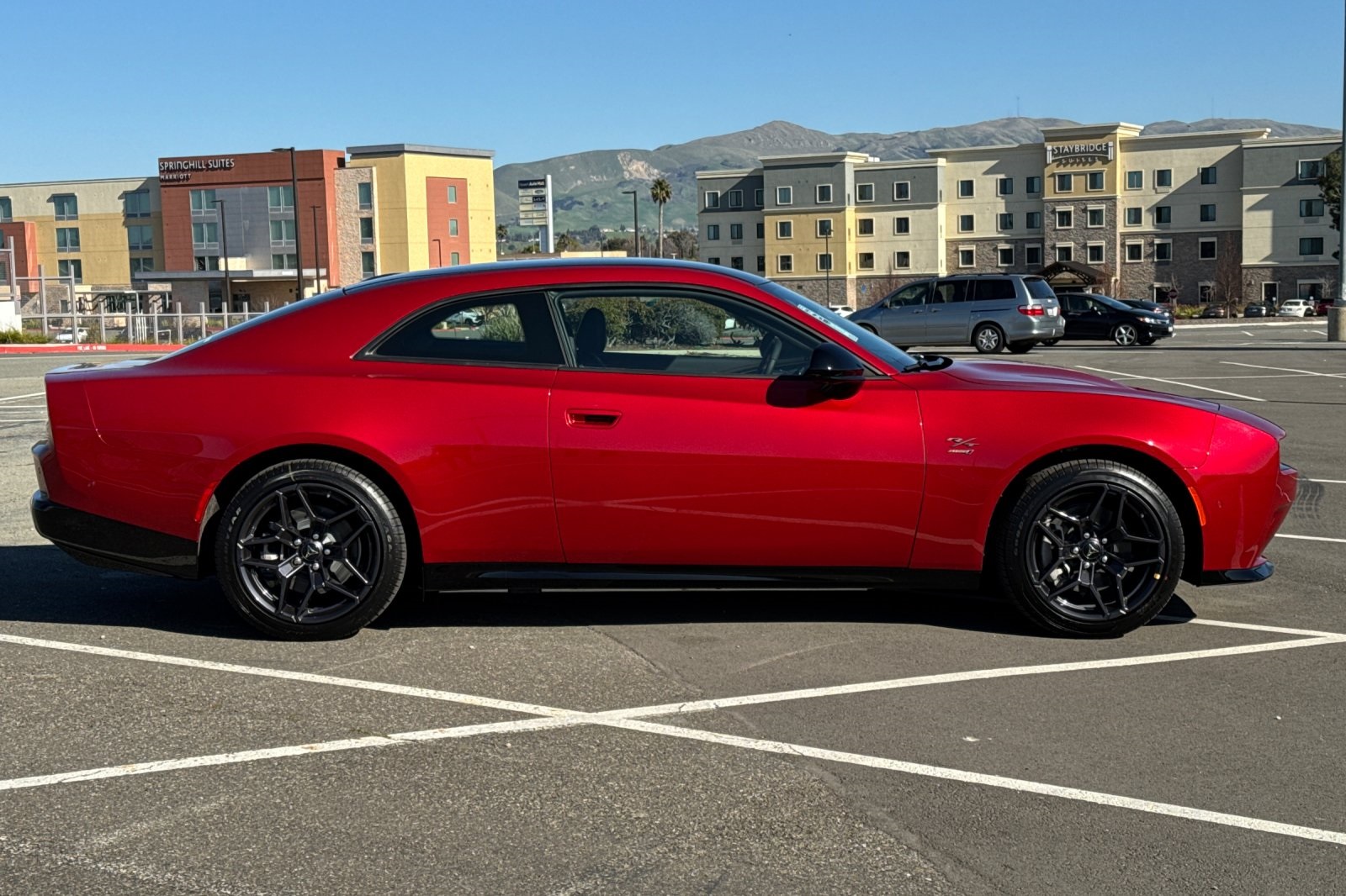 2024 Dodge Charger Daytona R/T photo 2