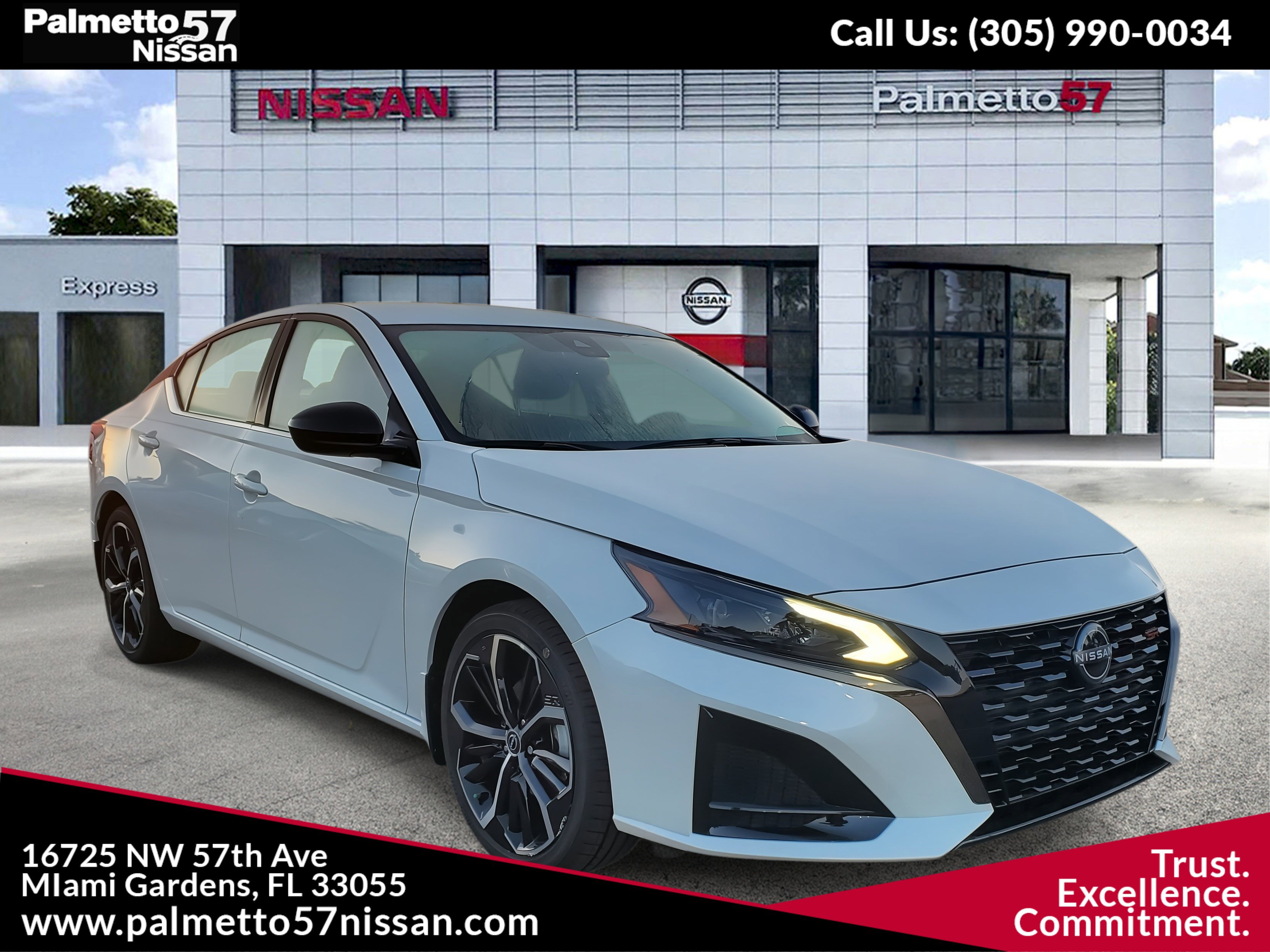 2025 Nissan Altima SR's photo