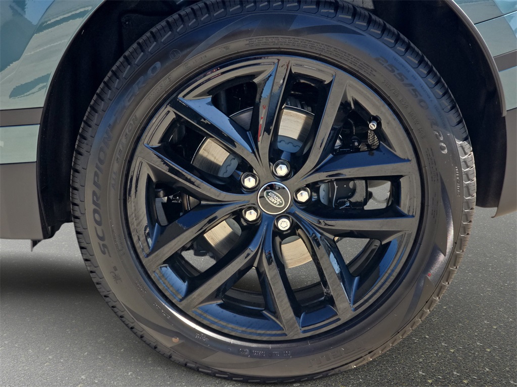 2026 Land Rover Range Rover Velar S photo 30