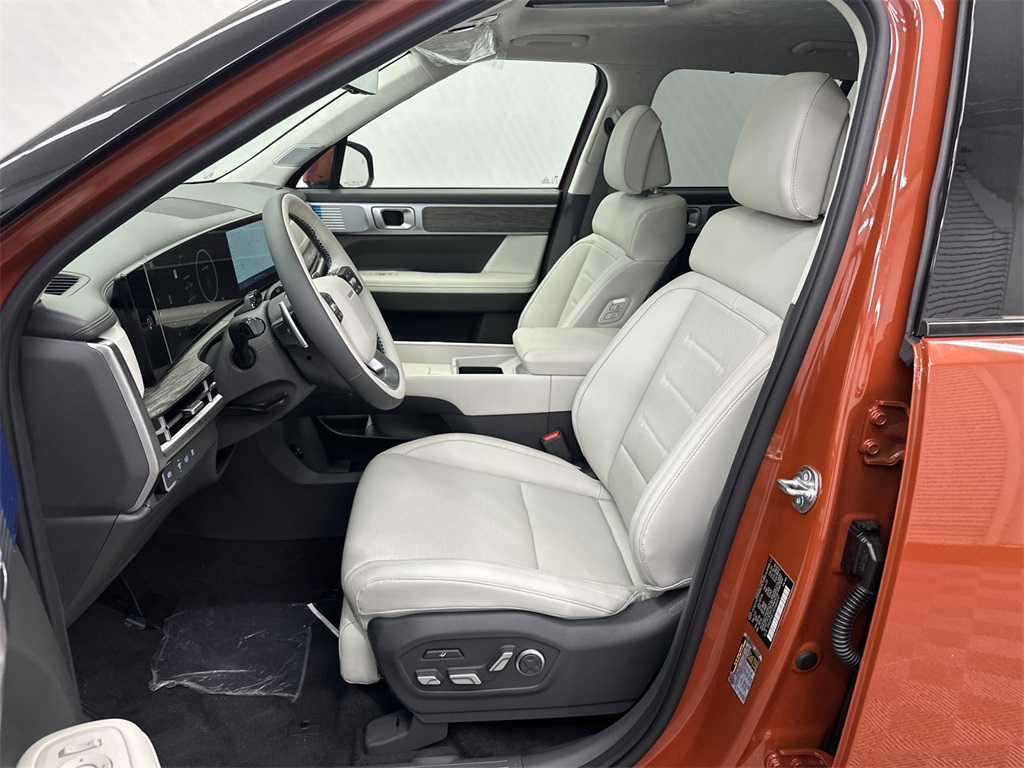 2025 Hyundai Santa Fe Calligraphy photo 9