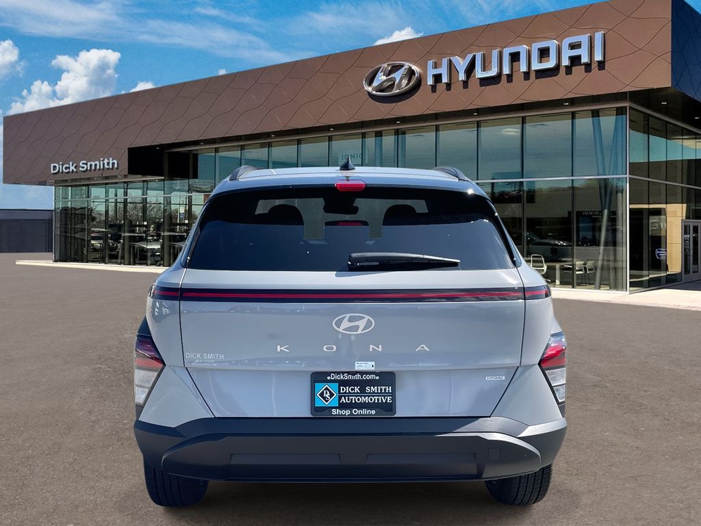 2026 Hyundai Kona SEL photo 2