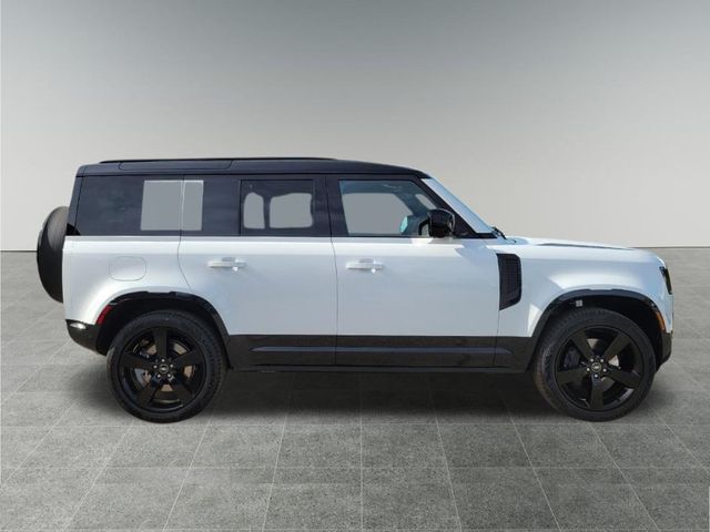 2025 Land Rover Defender 110 X-Dynamic SE photo 5