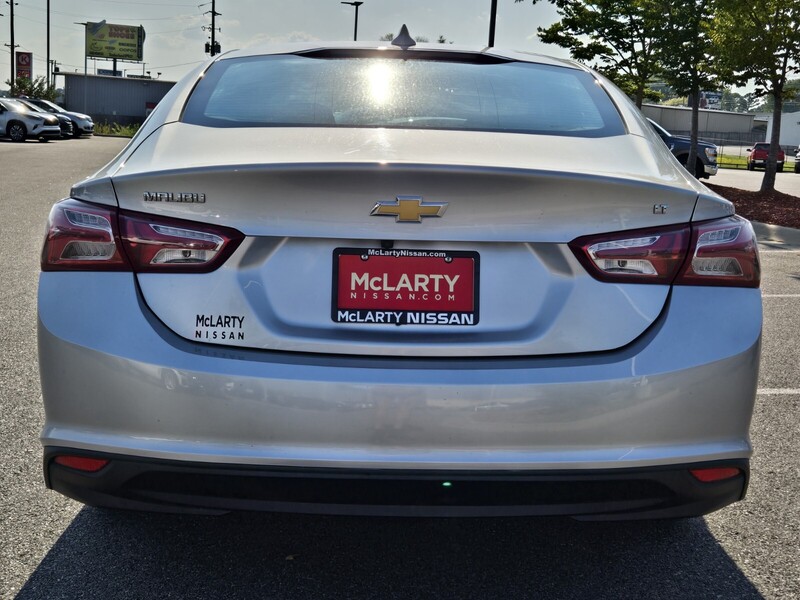 2022 Chevrolet Malibu 1LT photo 3
