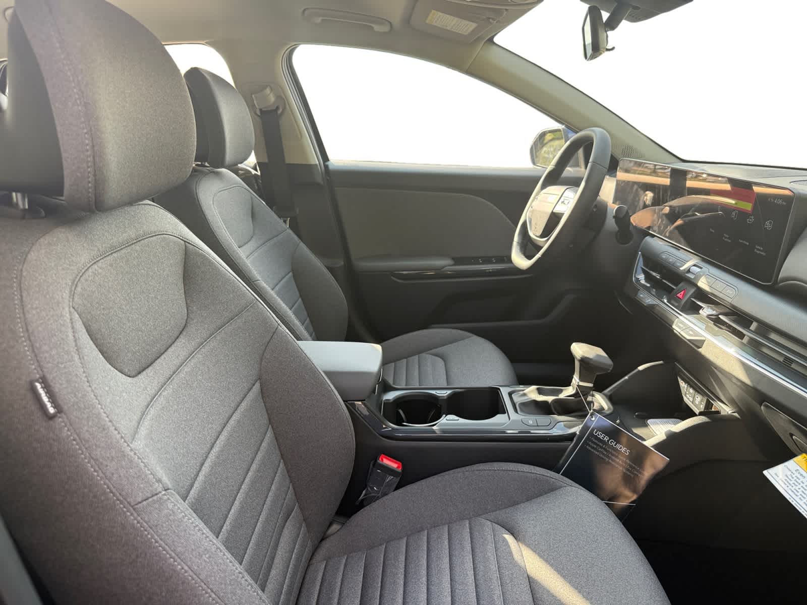 2025 Kia K4 EX photo 15