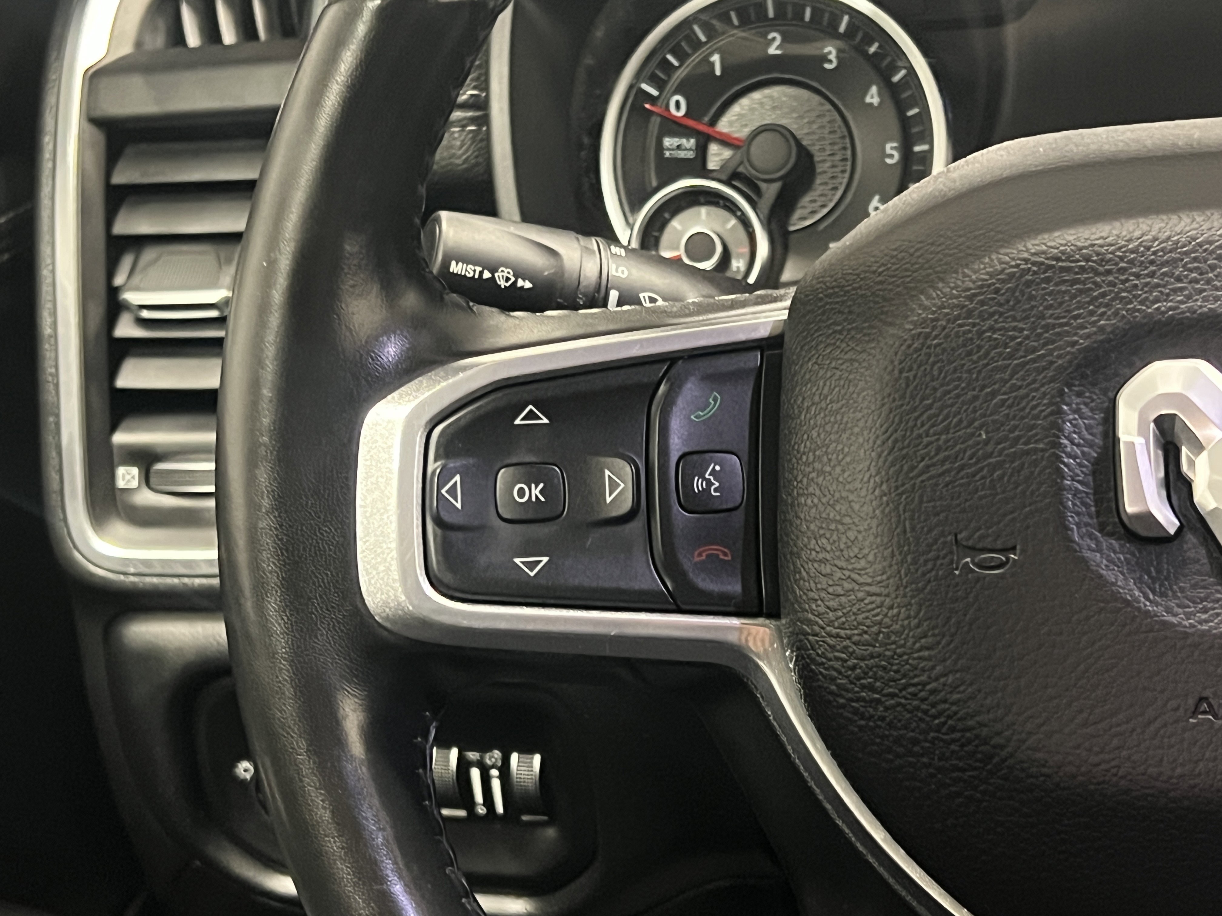 2021 Ram 1500 Laramie photo 10