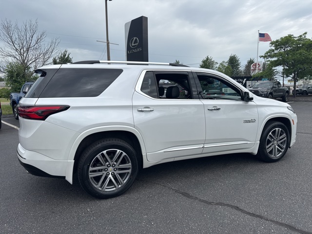 2023 Chevrolet Traverse High Country photo 3